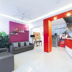 Reddoorz Near Sm Lanang Hotel
